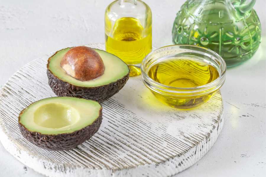 Best Oil to Fry Fish- avocado oil 
